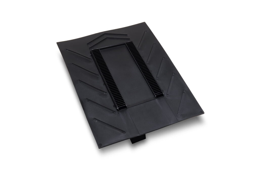 Stand alone photo of the Polypropylene Universal Flush Fitting Slate Roof Vent